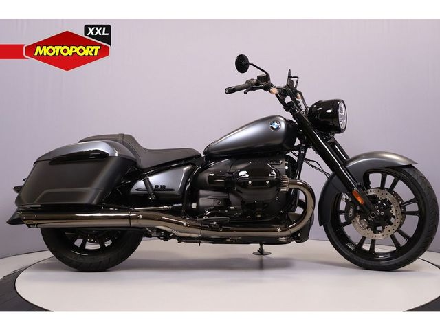 bmw - r-18-rocktane