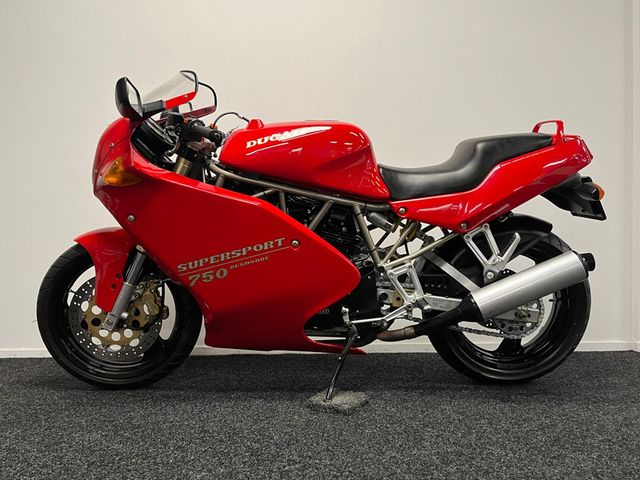 ducati - 750-ss