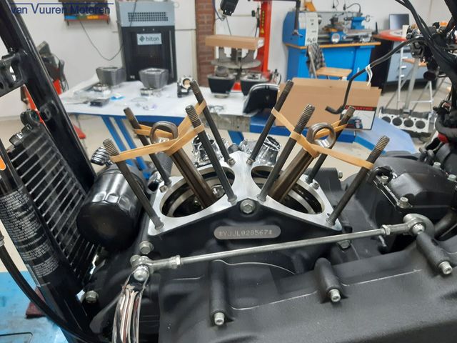 harley-davidson - street-bob-114-fxbbs