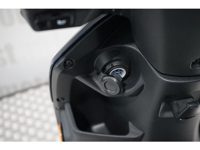 suzuki - address-125