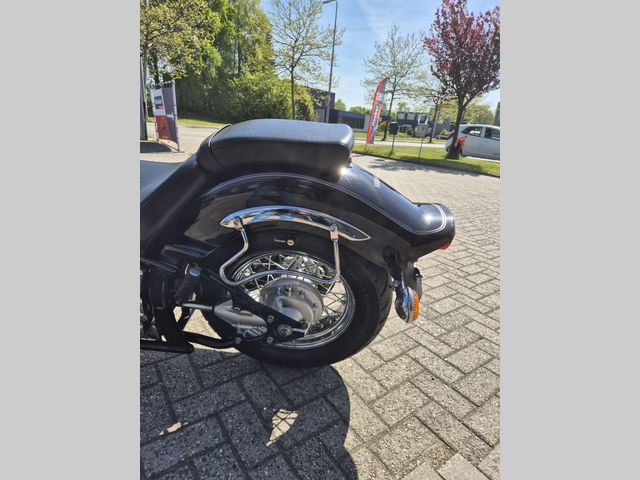 yamaha - xvs-1100-dragstar