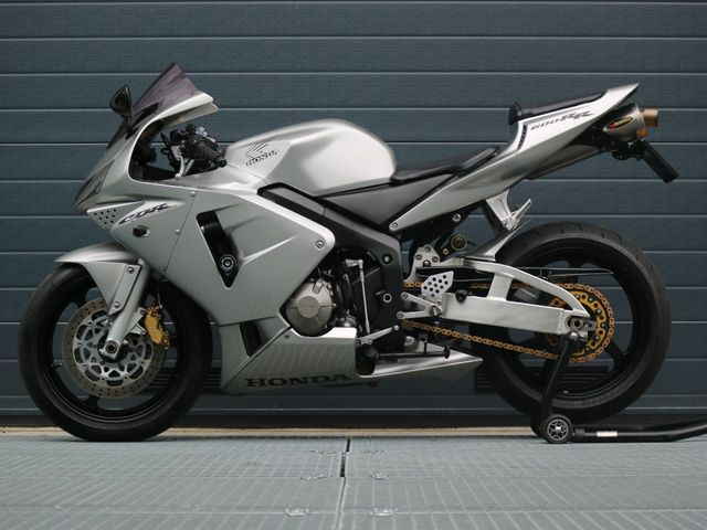 honda - cbr-600-rr