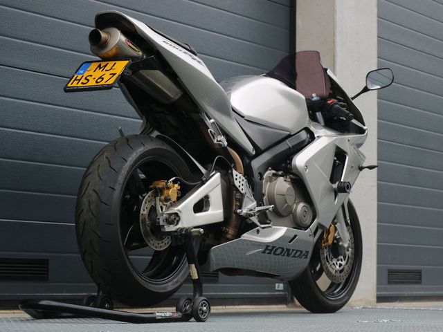 honda - cbr-600-rr