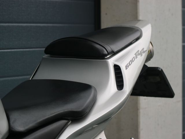 honda - cbr-600-rr