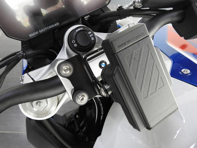bmw - f-900-r