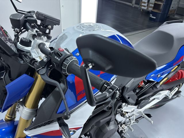 bmw - f-900-r