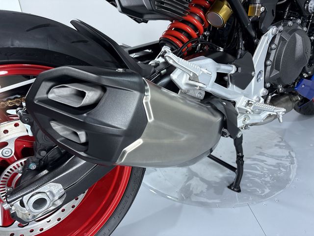 bmw - f-900-r