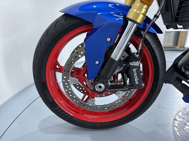 bmw - f-900-r