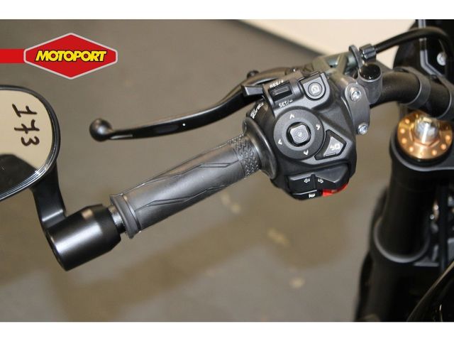 yamaha - xsr-900
