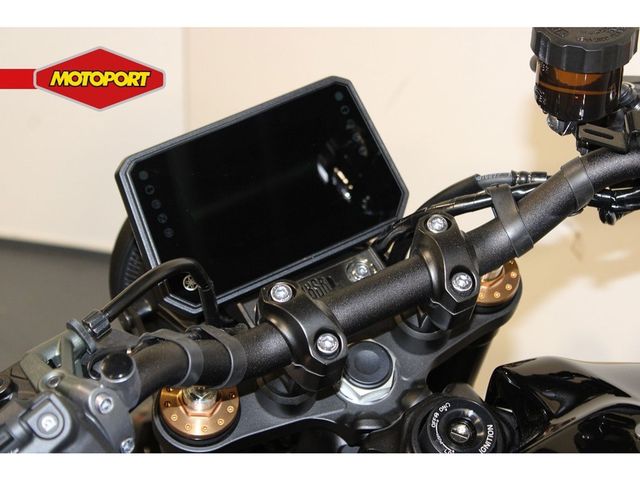 yamaha - xsr-900
