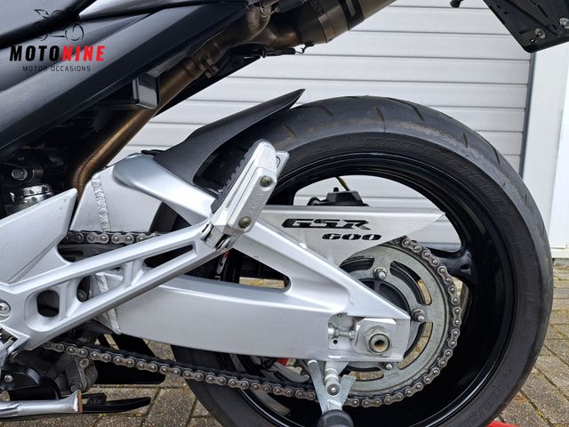 suzuki - gsr-600