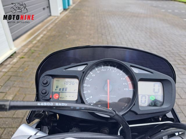 suzuki - gsr-600