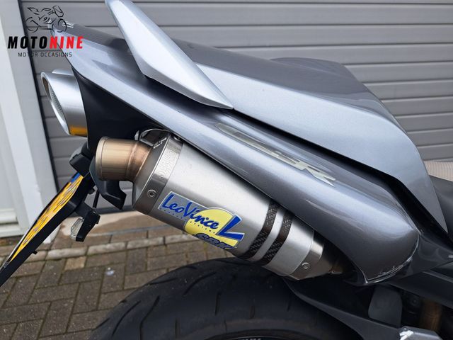 suzuki - gsr-600