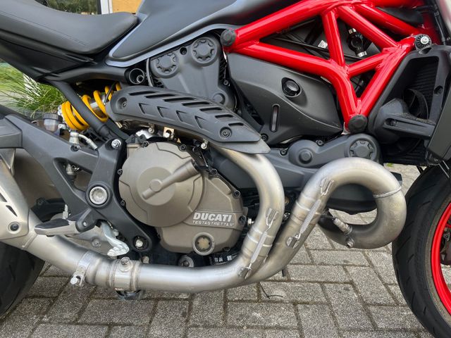 ducati - monster-821