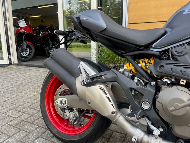 ducati - monster-821