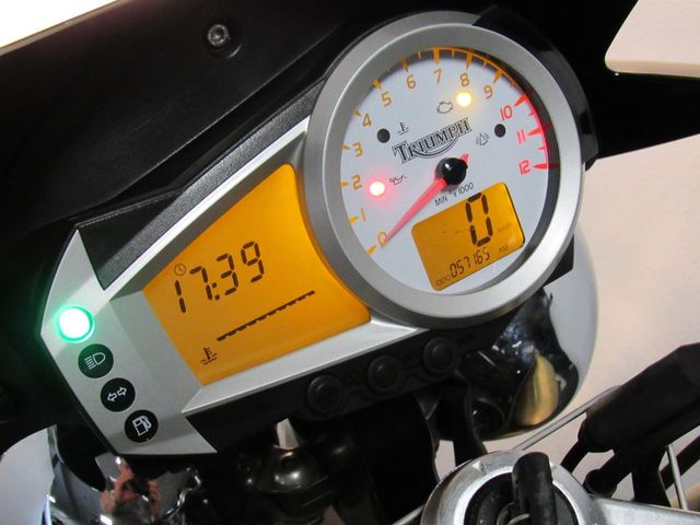 triumph - speed-triple-1050