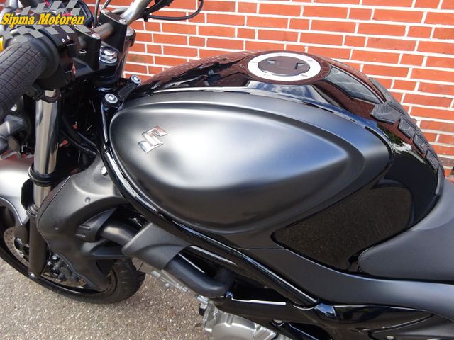 suzuki - gladius-abs