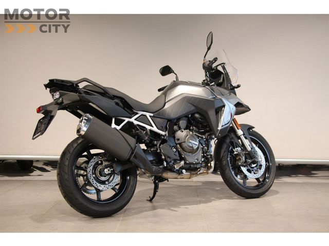 suzuki - v-strom-800