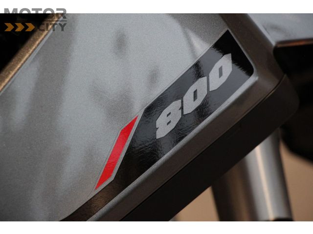 suzuki - v-strom-800