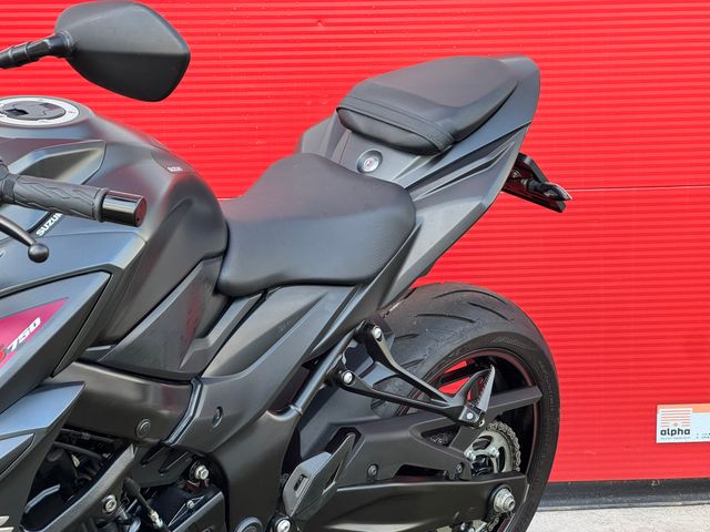 suzuki - gsx-s-750-a