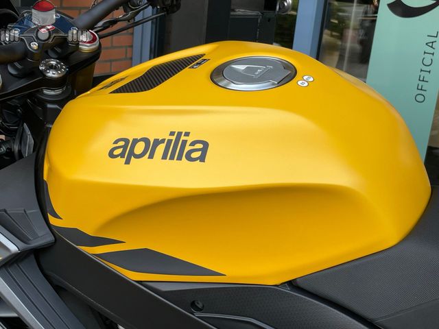 aprilia - tuono-v4-1100