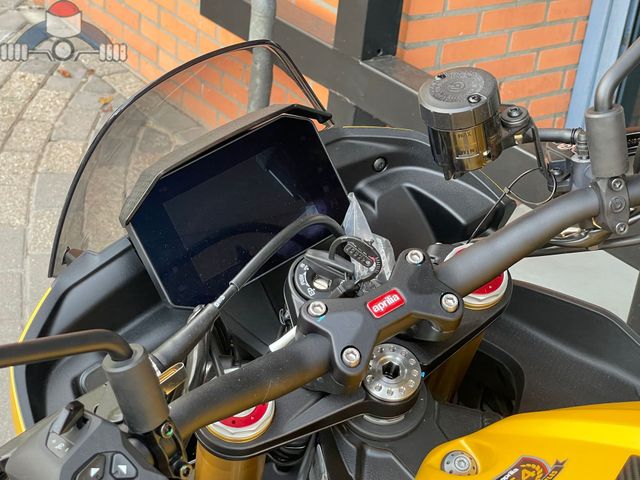 aprilia - tuono-v4-1100