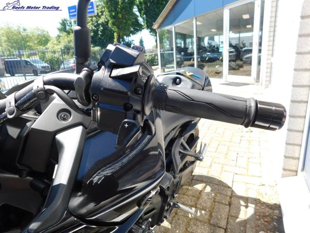 yamaha - mt-09-y-amt