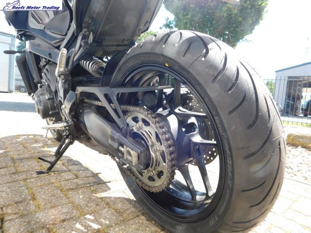 yamaha - mt-09-y-amt