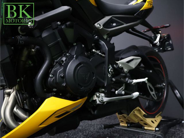 triumph - street-triple-rs