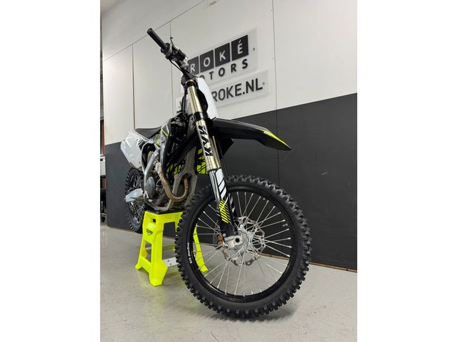 triumph - tf-250-x