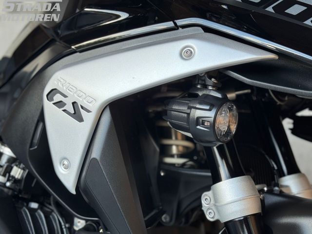 bmw - r-1300-gs-triple-black