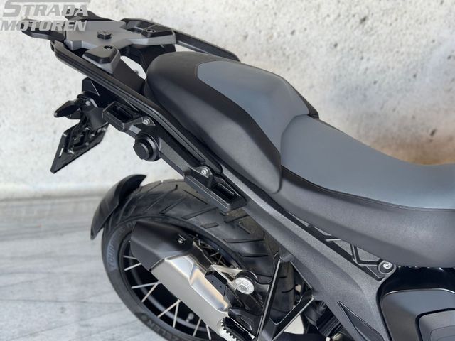 bmw - r-1300-gs-triple-black