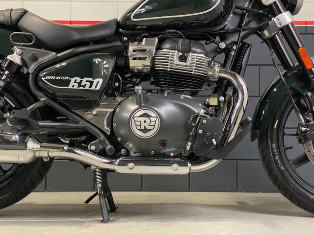 royal-enfield - super-meteor-650