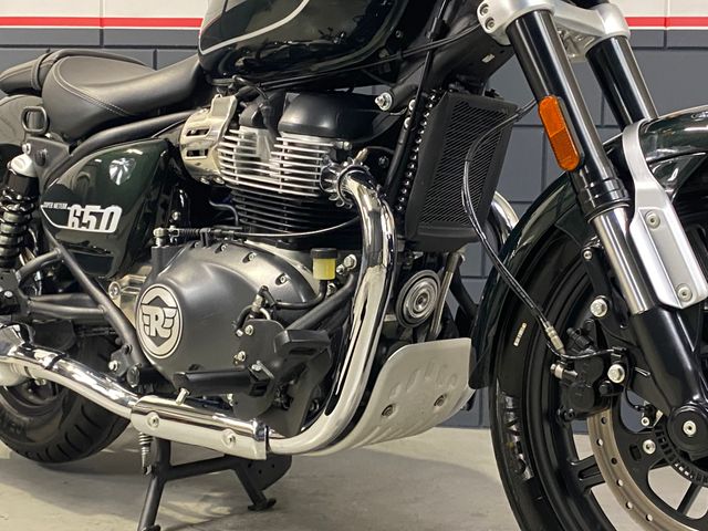 royal-enfield - super-meteor-650