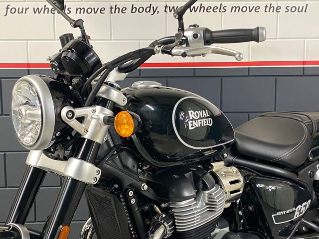 royal-enfield - super-meteor-650