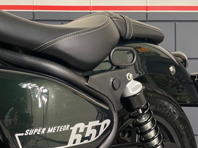 royal-enfield - super-meteor-650