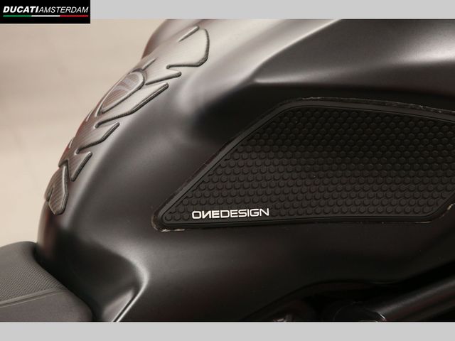ducati - monster-821