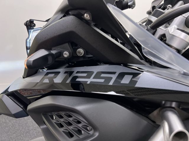 bmw - r-1250-gs-adventure