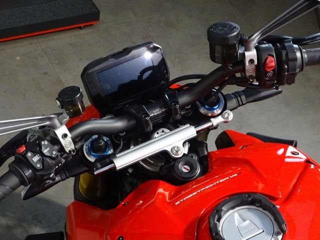 ducati - streetfighter-v4s