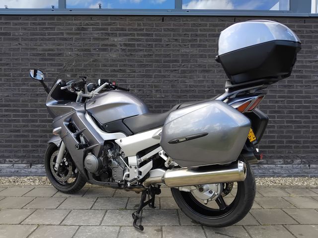 yamaha - fjr-1300
