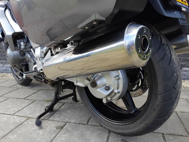 yamaha - fjr-1300