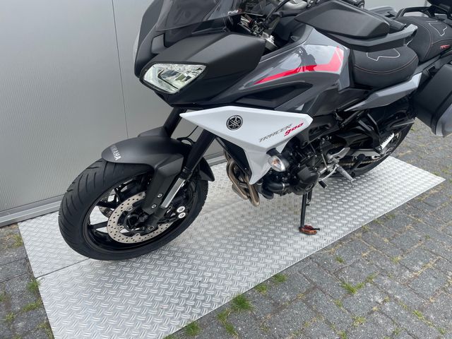 yamaha - tracer-900-abs