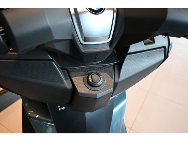 bmw - c-400-gt