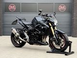 SUZUKI GSR 750