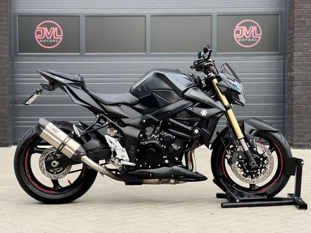 suzuki - gsr-750