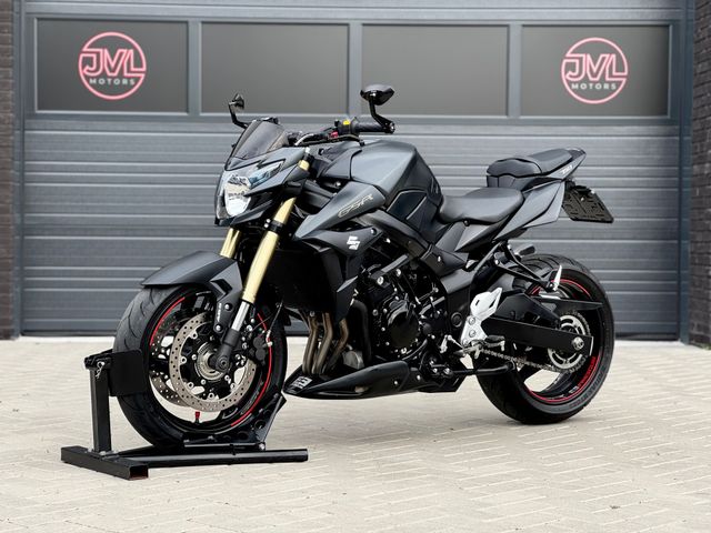 suzuki - gsr-750