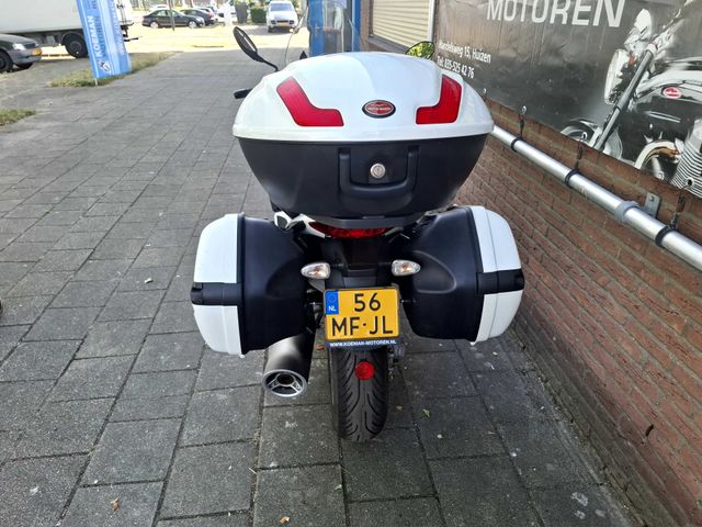 moto-guzzi - norge-1200-gt