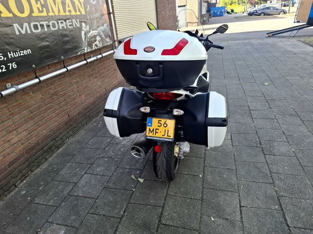 moto-guzzi - norge-1200-gt