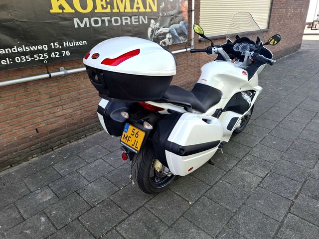 moto-guzzi - norge-1200-gt
