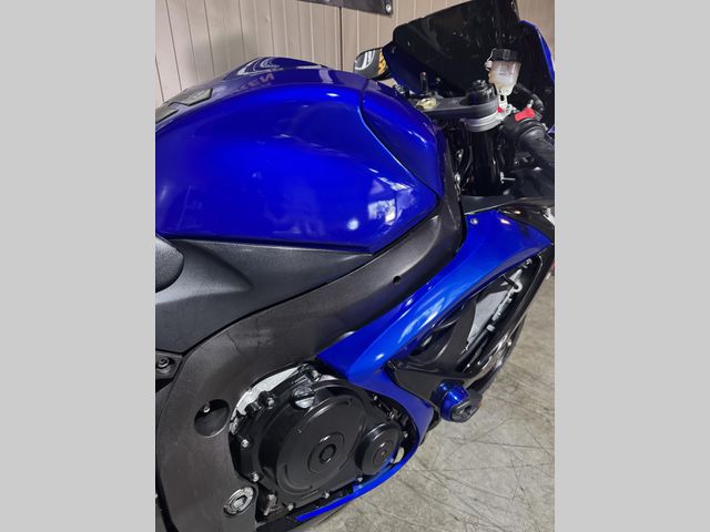 suzuki - gsx-r-750